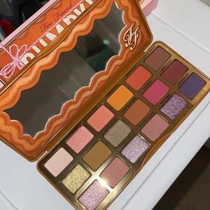 Too faced pumpkin spice eyeshadow palette